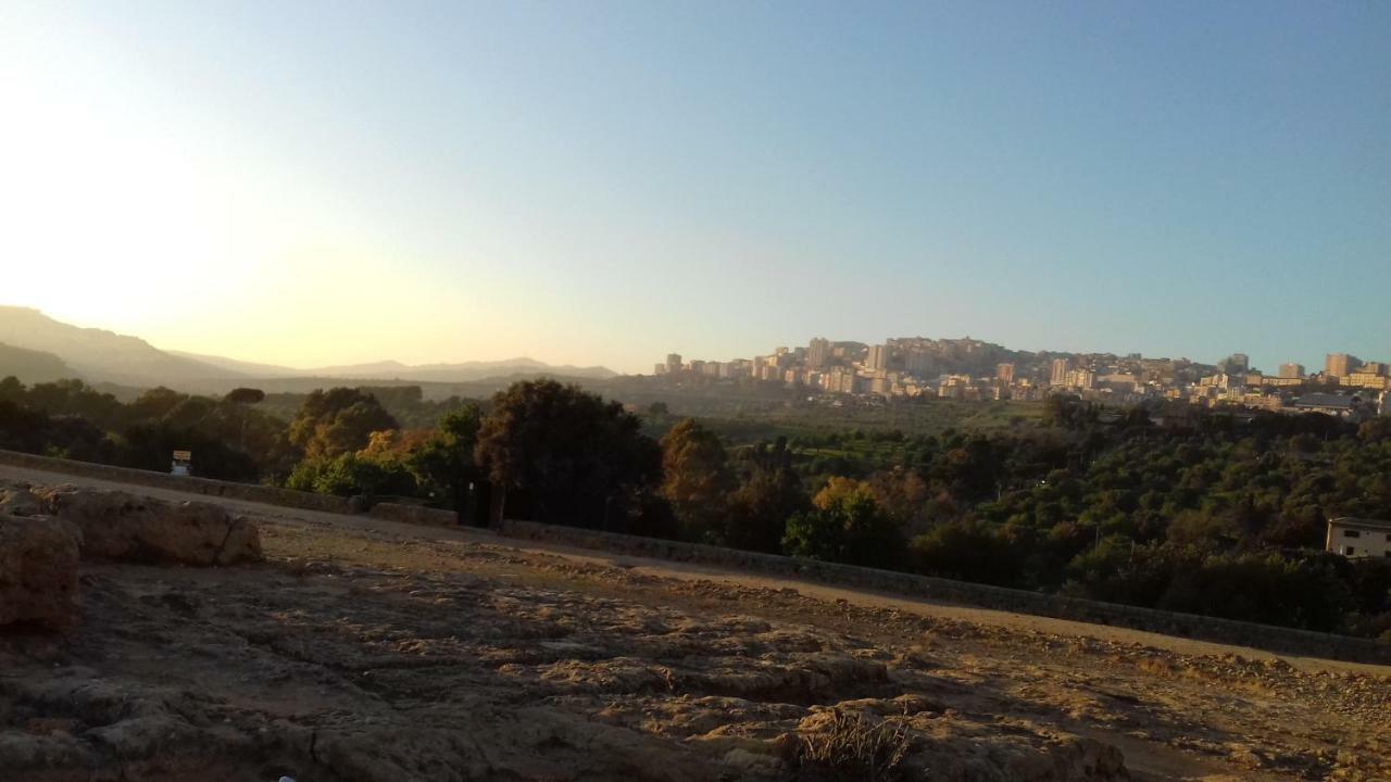 B&B Cloe'S Agrigento Bagian luar foto