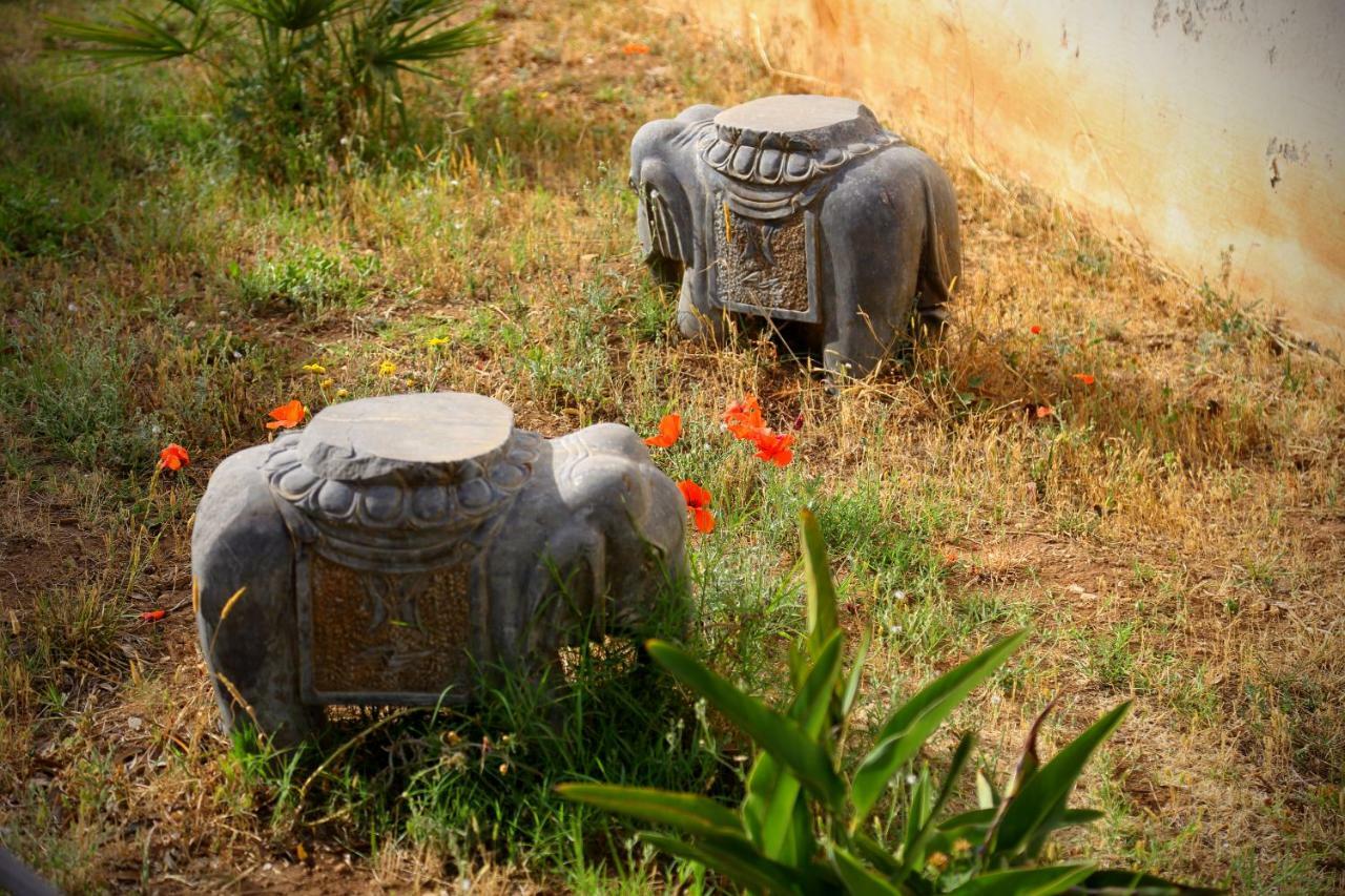 B&B Cloe'S Agrigento Bagian luar foto
